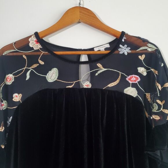 Pleione Top Large Black Velvet Sheer Floral Embroidered Fairy Whimsygoth Gothic - Picture 2 of 13
